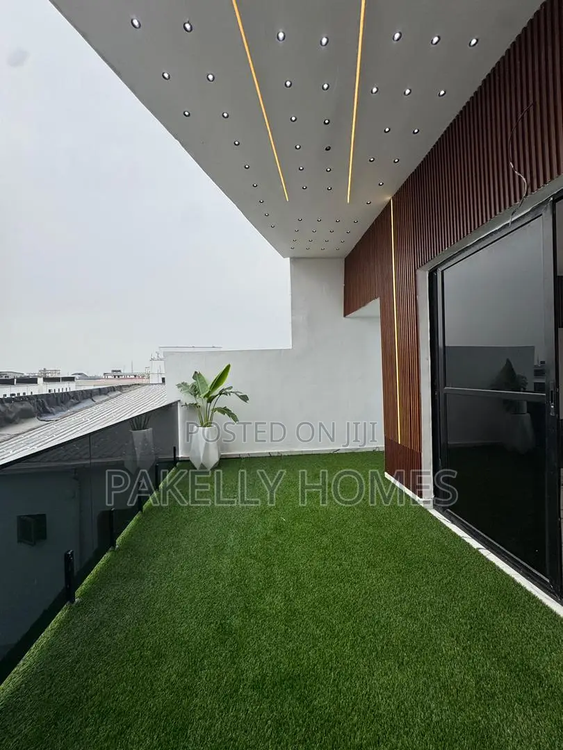 4 Bedroom Duplex