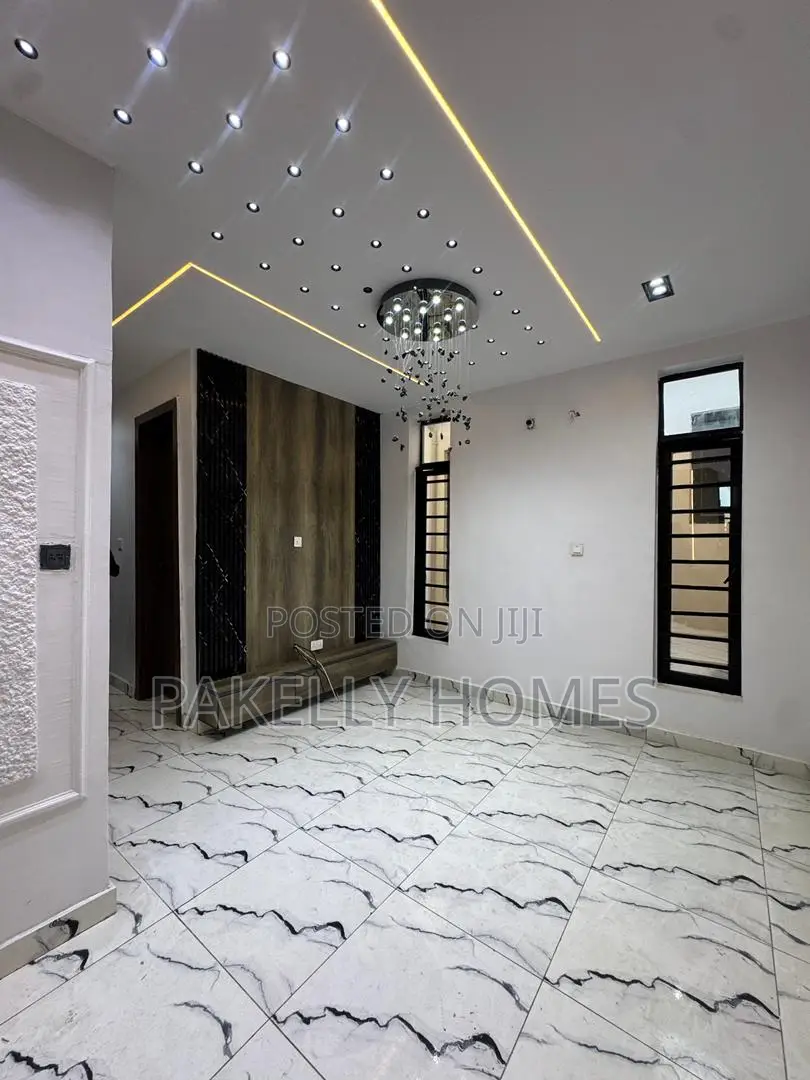 4 Bedroom Duplex