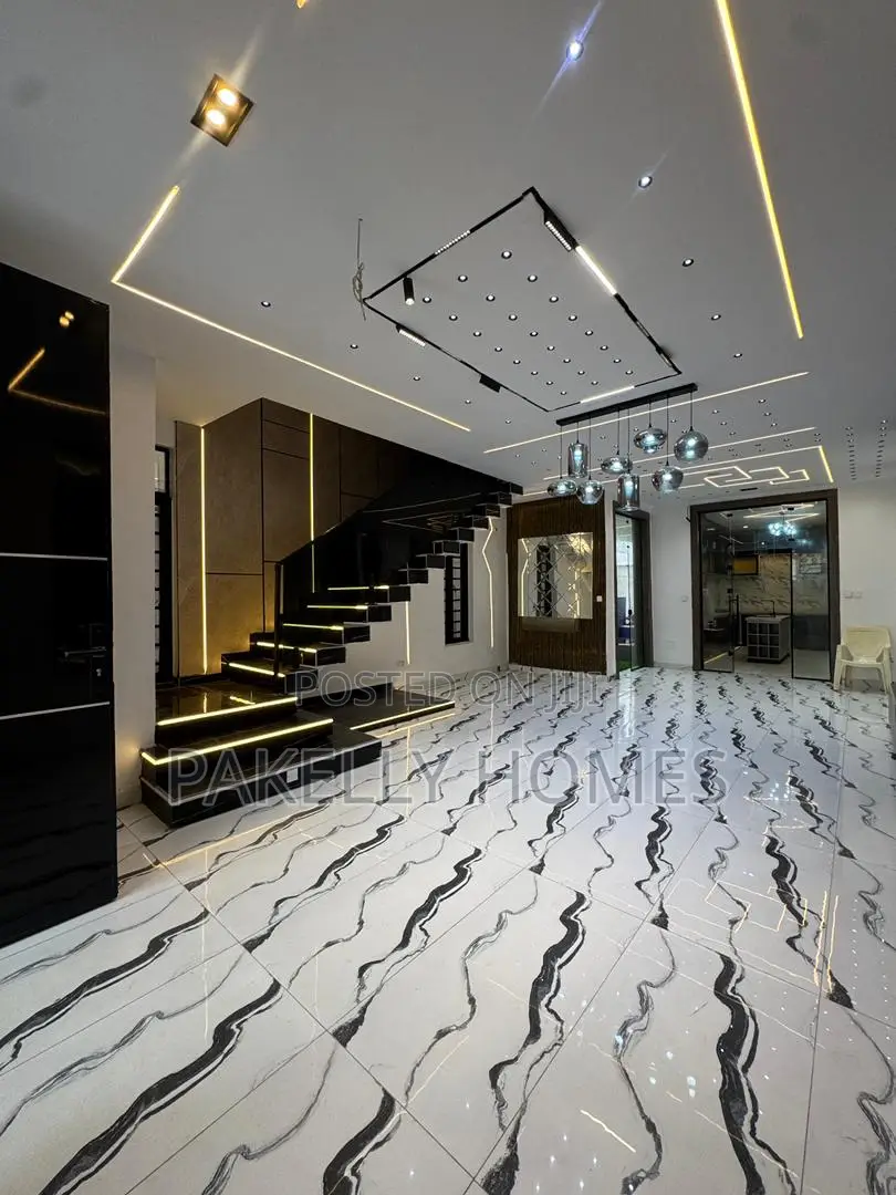 4 Bedroom Duplex