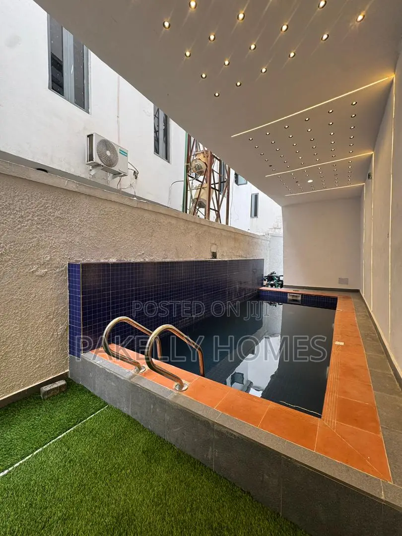 4 Bedroom Duplex