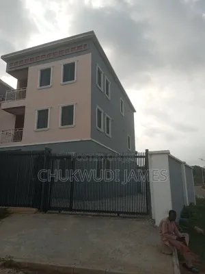 5bdrm Duplex in Jahi Property for sale