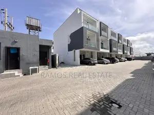 4bdrm Duplex in Lekki Phase 2 for rent