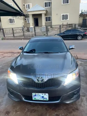 Toyota Camry 2010 Gray