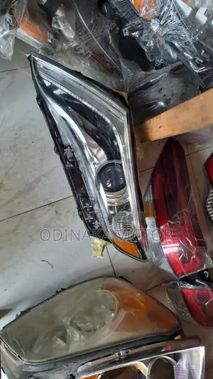 Headlamp Toyota Venza 2015 Model Led Light Right Side