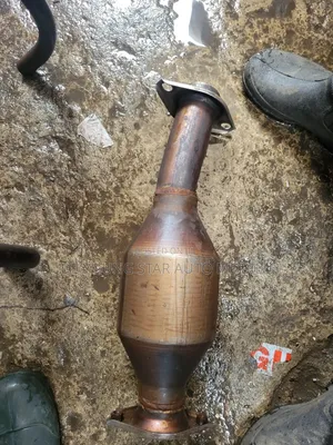 Center Catalyst for Toyota Sienna 2012 Model