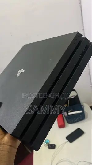 Play Station 4 Pro