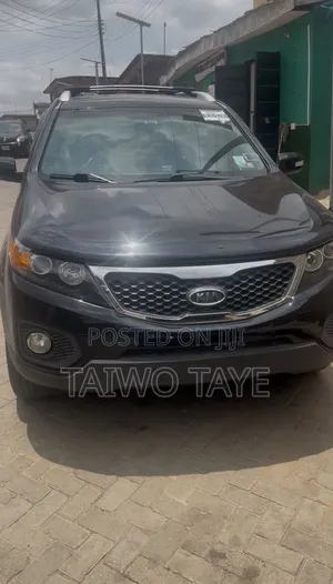 Kia Sorento LX 2012 Black