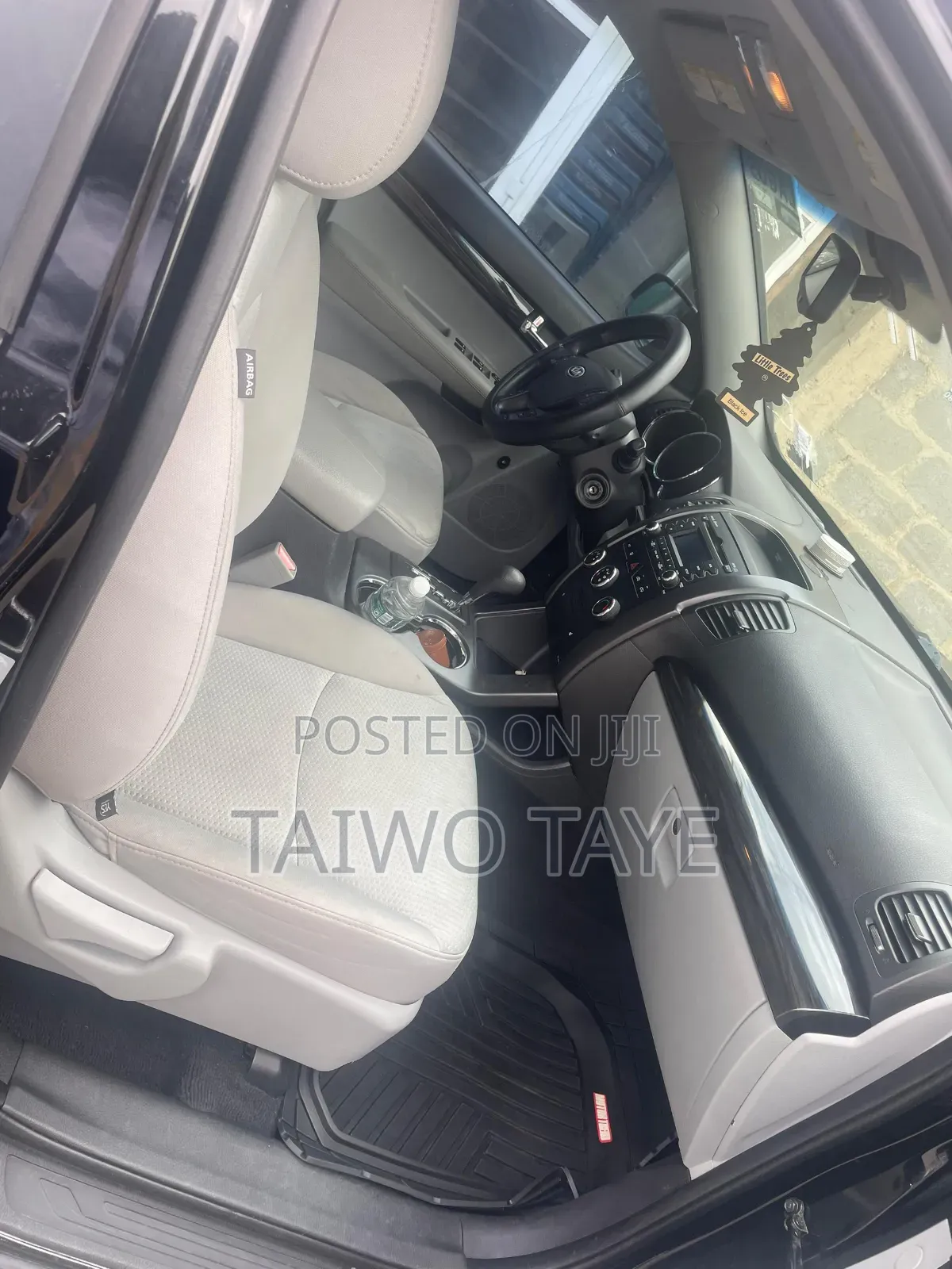 Kia Sorento LX 2012 Black
