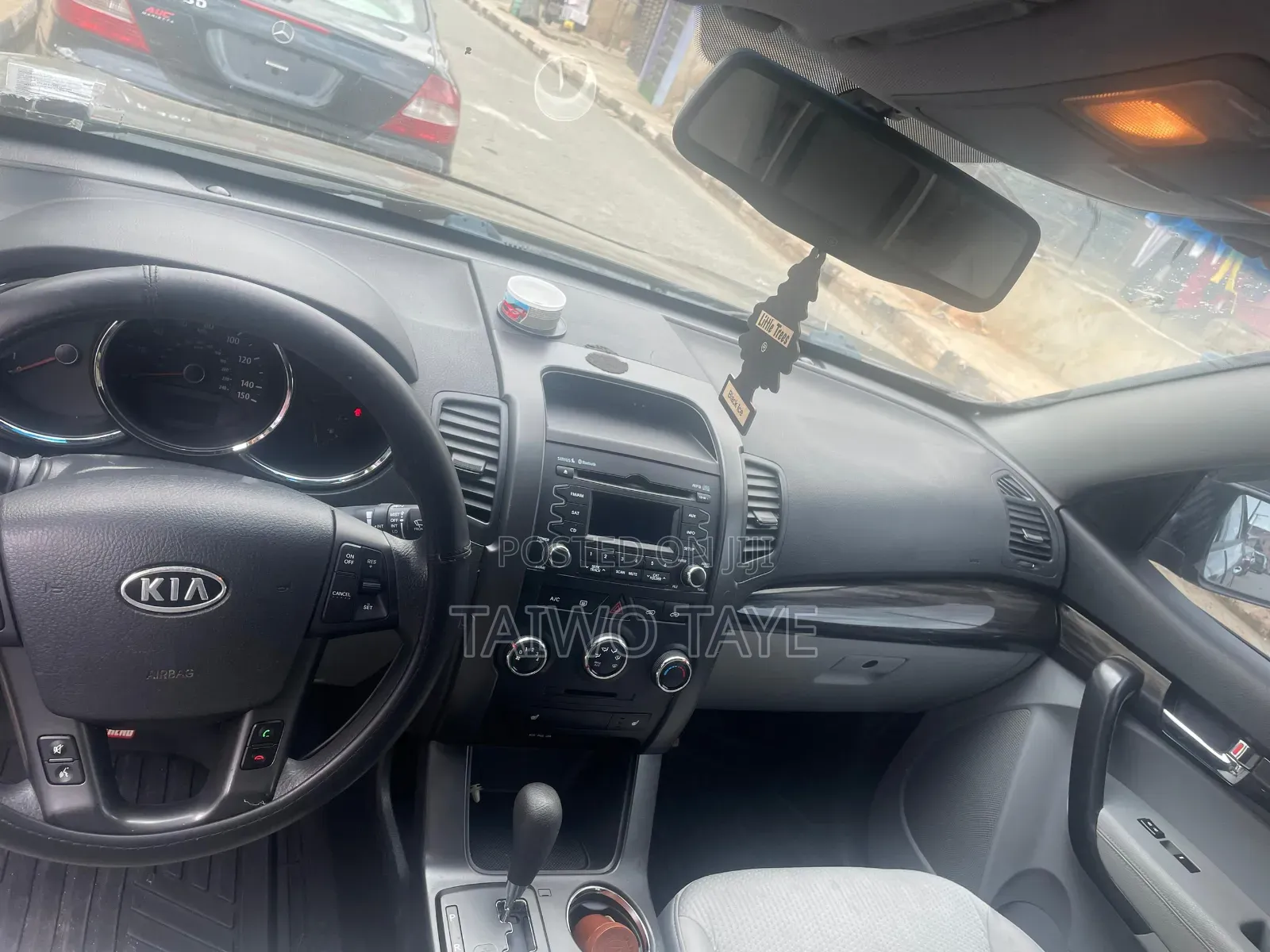 Kia Sorento LX 2012 Black