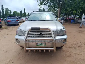 Toyota Highlander 2002 Silver