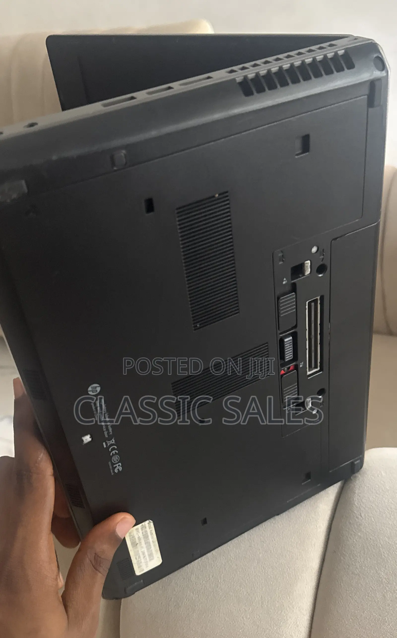 Laptop HP ProBook 6470B 4GB Intel Core i3 HDD+SSD 500GB