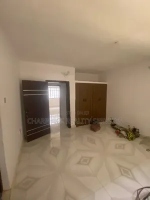 3bdrm Apartment in Mende for rent