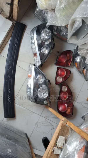 Front and Back Lexus Rx 300 1999 Model