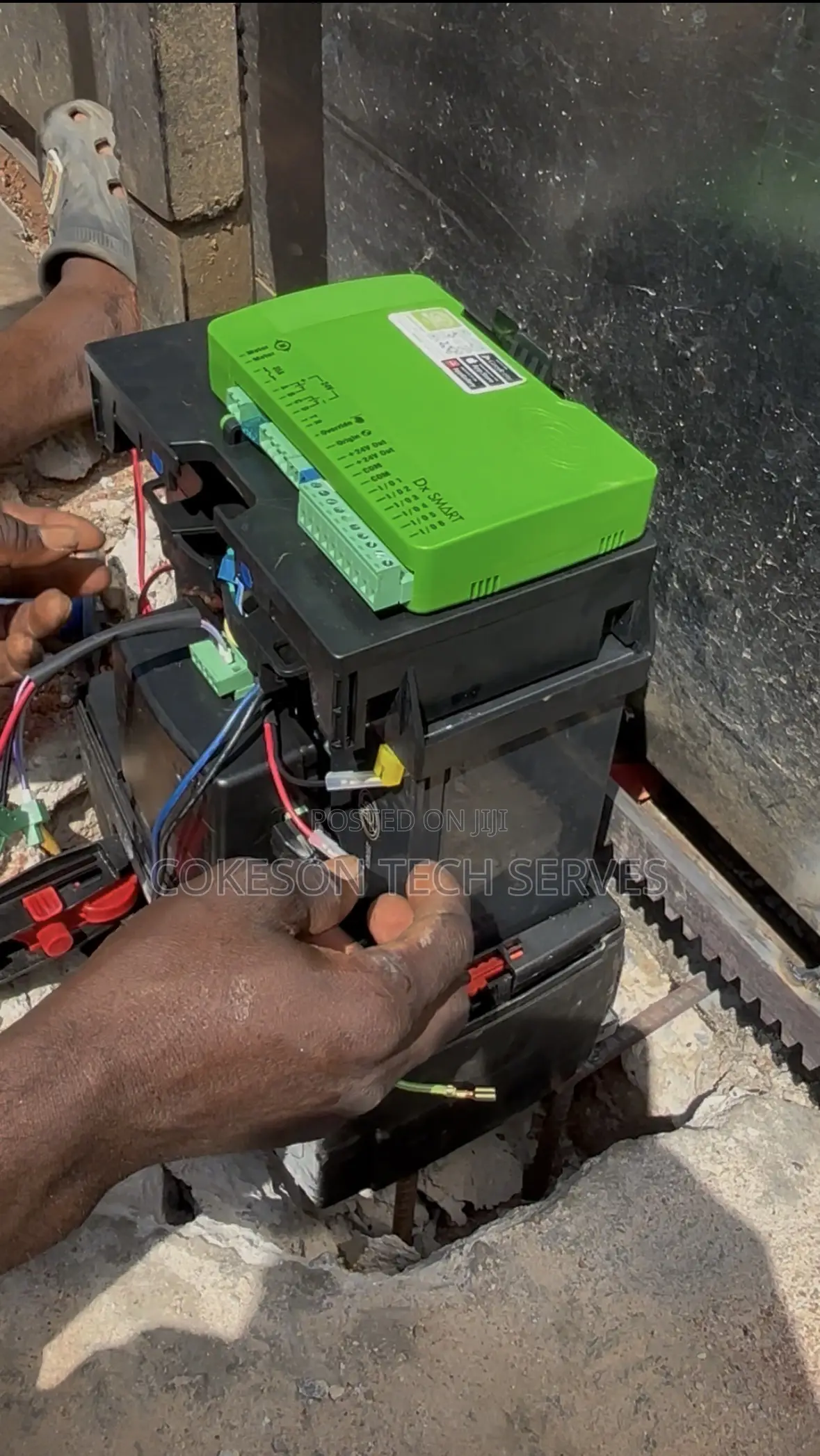 Remote Control Sliding Gate Installer