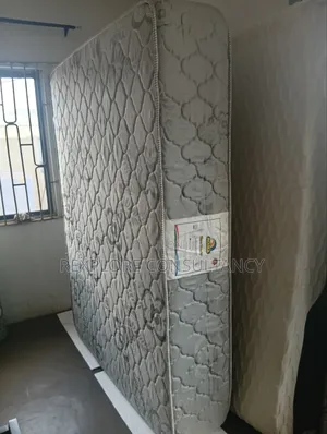 Original Mouka Flora Mattress With Zip Bed Cover 75 by 54 by 14 In