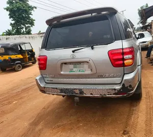 Toyota Sequoia 2006 Silver