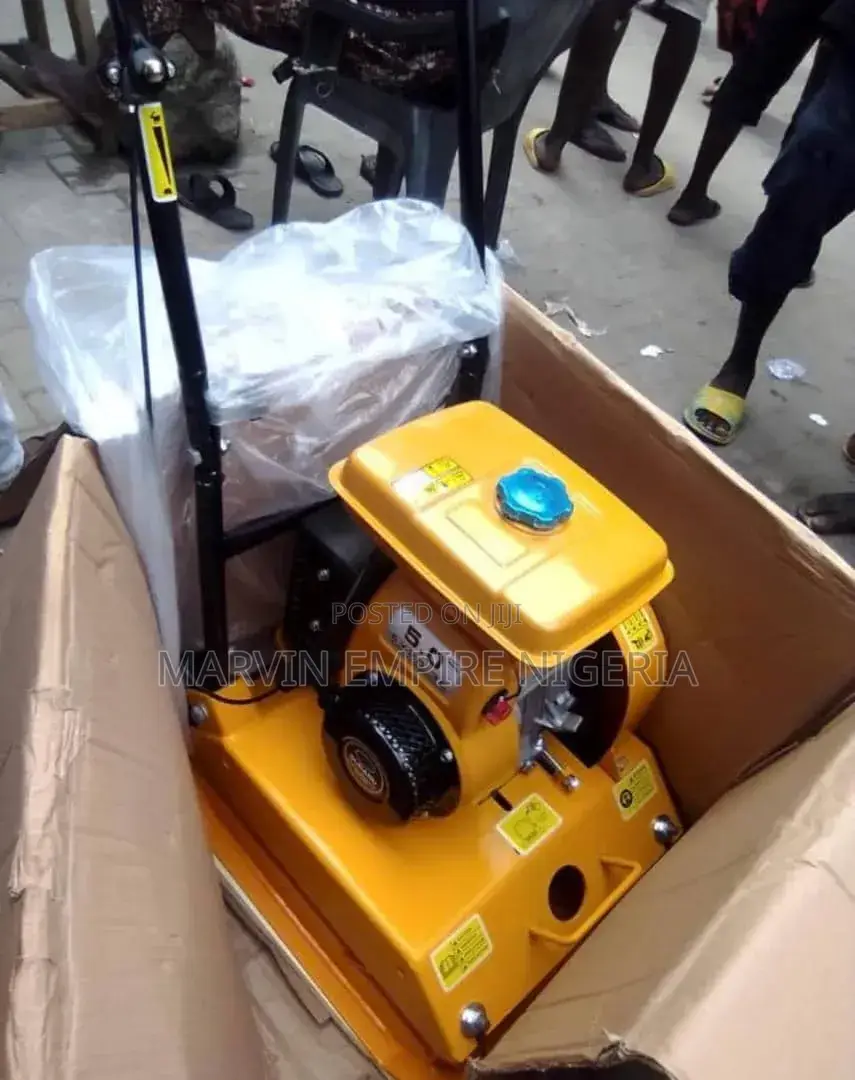 Vibratory Plate Compactor or Earth Compactor