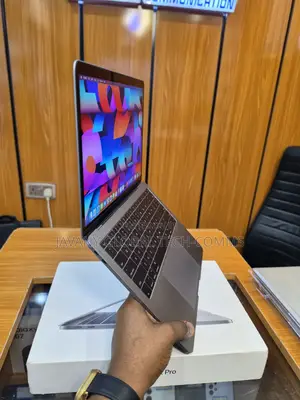 Laptop Apple MacBook Pro 2017 8GB Intel Core i5 SSD 256GB
