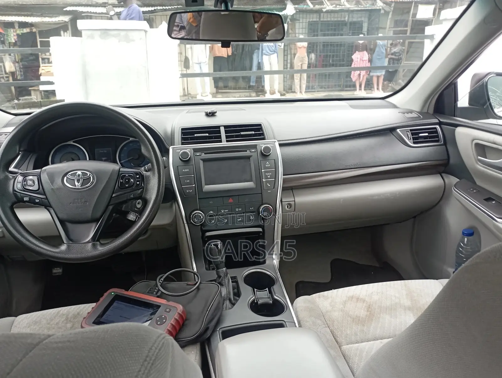 Toyota Camry 2016 White