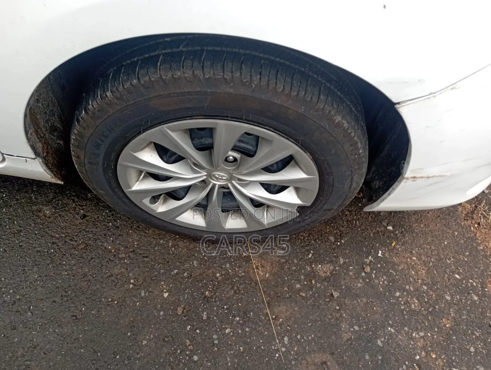 Toyota Camry 2016 White
