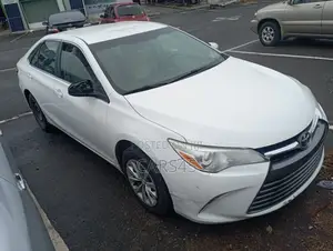 Toyota Camry 2016 White