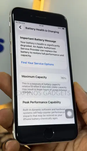 Apple iPhone SE 128 GB White