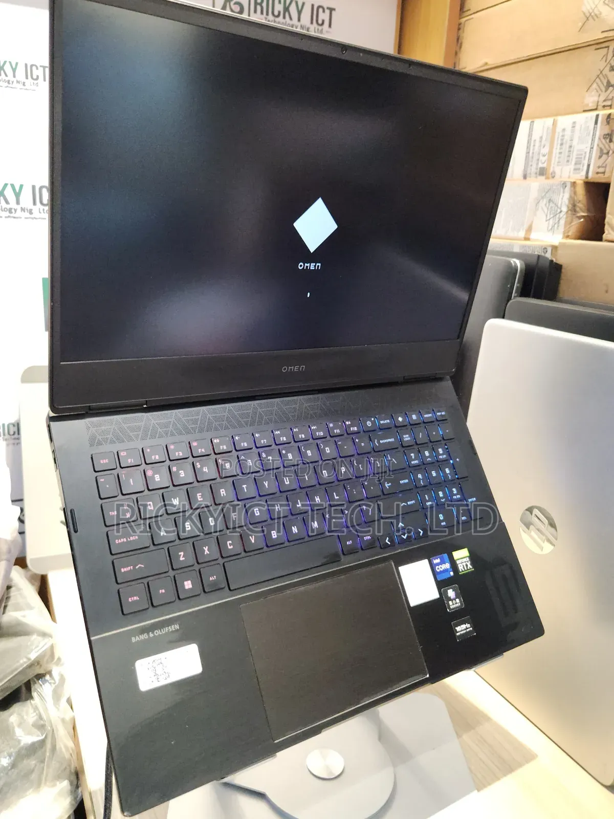 Laptop HP Omen 17 16GB Intel Core i9 SSD 1T