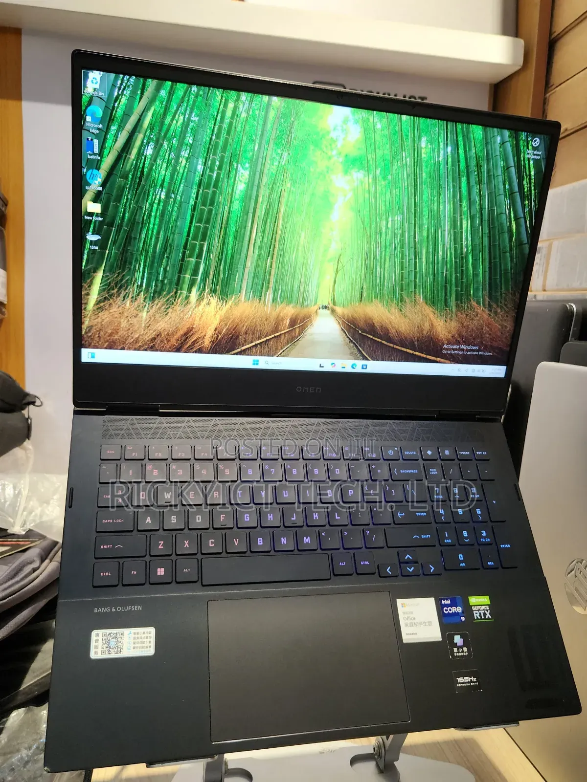 Laptop HP Omen 17 16GB Intel Core i9 SSD 1T
