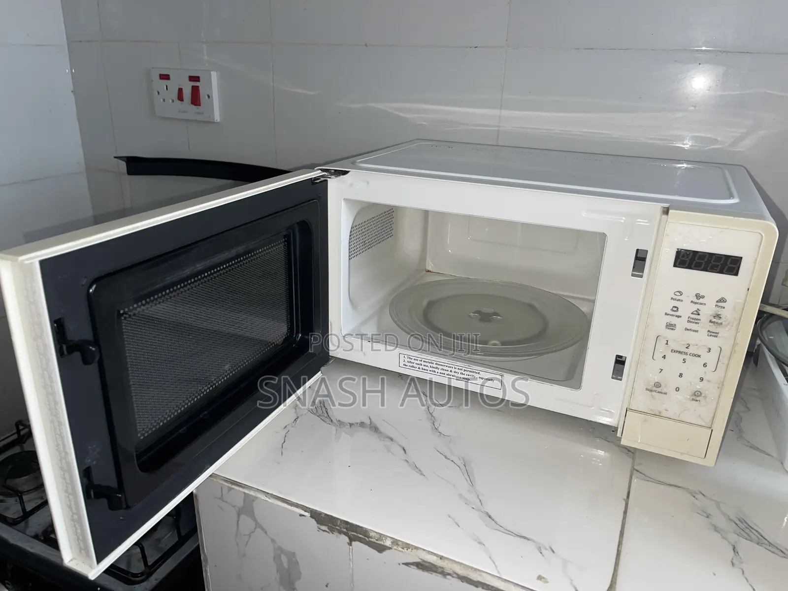 Hisense Microwave