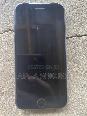 Apple iPhone 7 32 GB Black