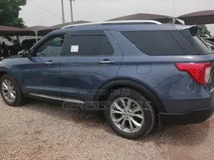 Ford Explorer Limited 2021 Silver