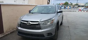 Toyota Highlander LE 4dr SUV (2.7L 4cyl 6A) 2015 Silver