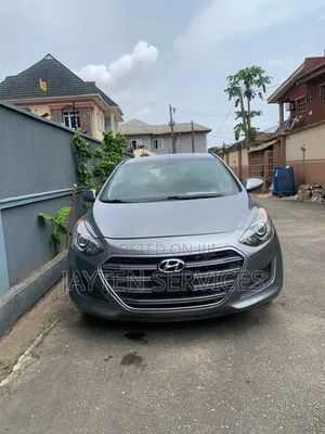 Hyundai Elantra 2017 Silver