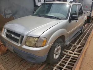 Ford Explorer Sport Track Automatic 2002 Silver