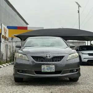 Toyota Camry SE 4dr Sedan (2.4L 4cyl 5A) 2007 Gray