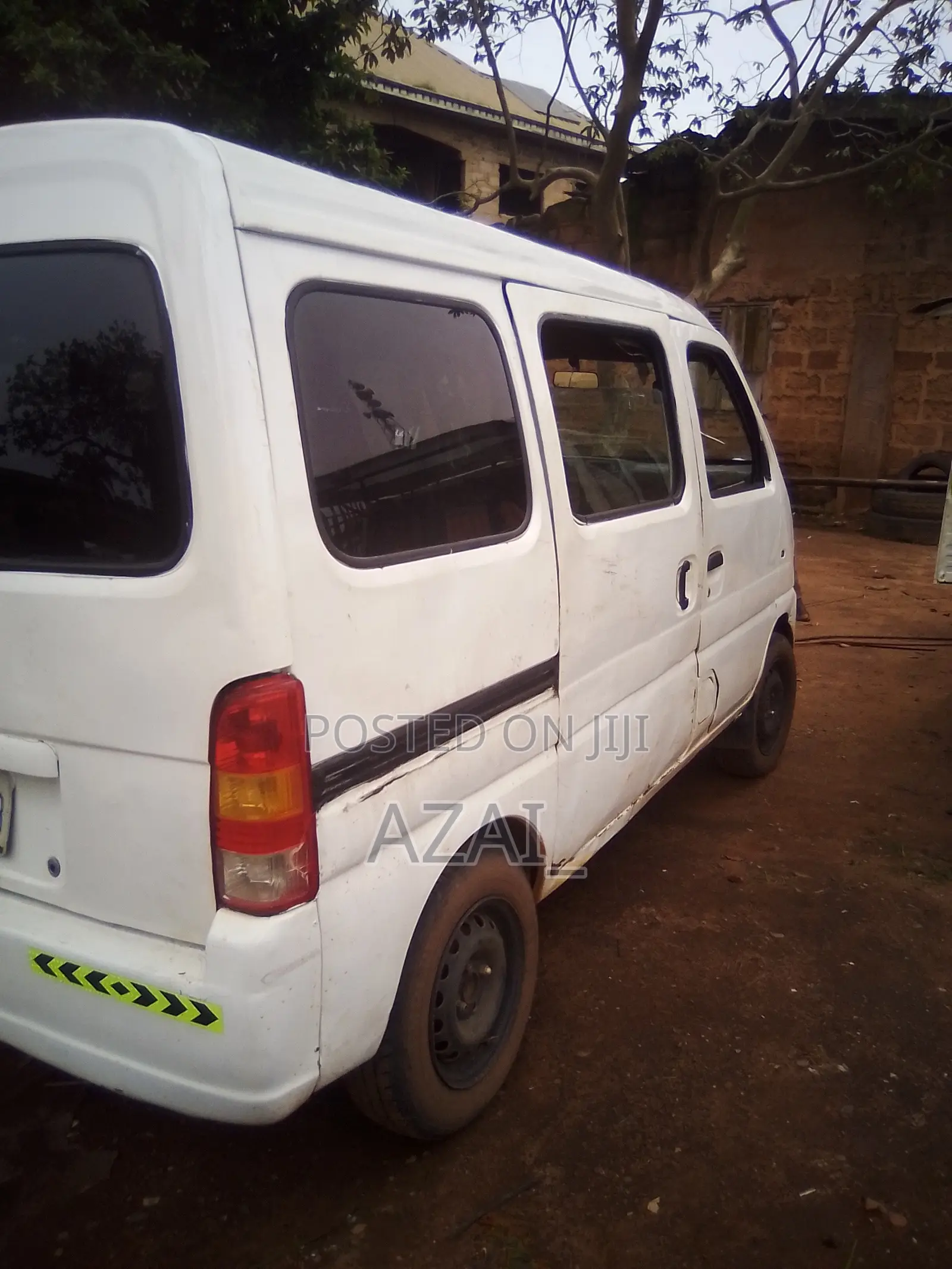 Suzuki Every 2005 White