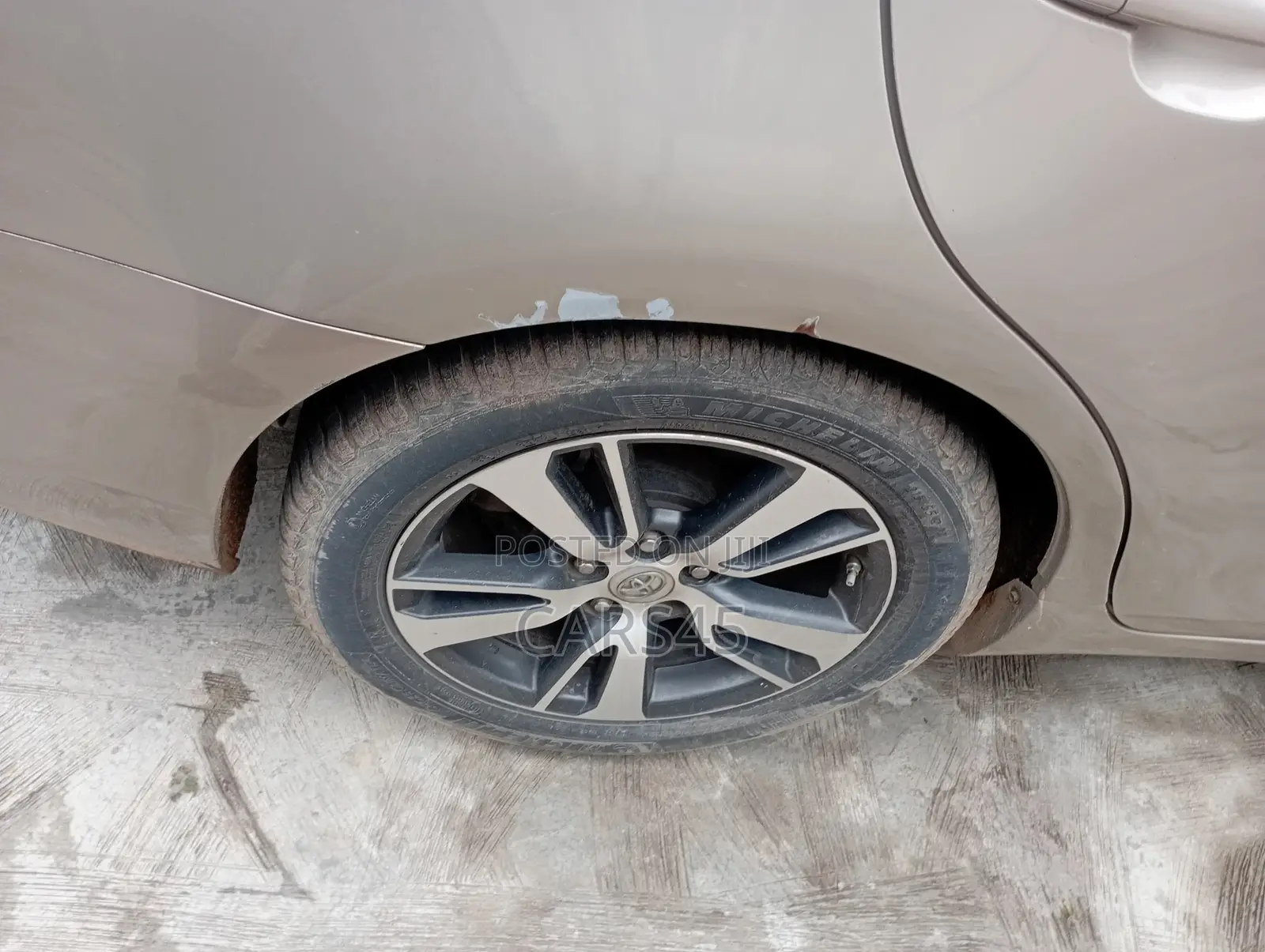 Toyota Camry 2008 Gold