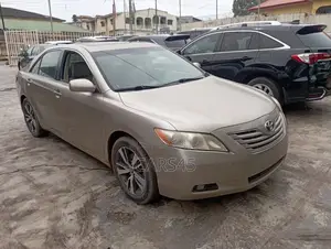 Toyota Camry 2008 Gold