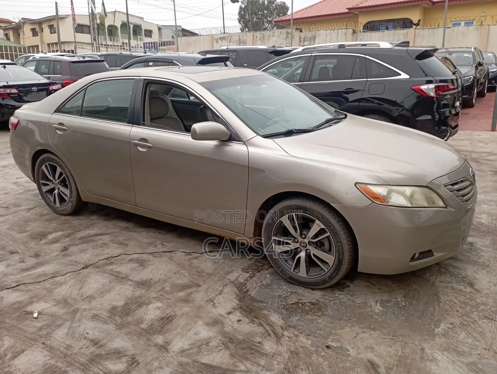Toyota Camry 2008 Gold