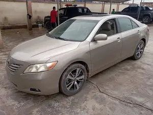 Toyota Camry 2008 Gold