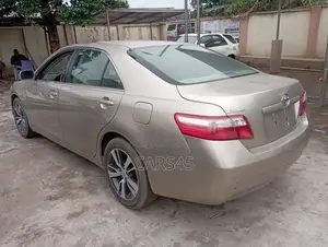 Toyota Camry 2008 Gold