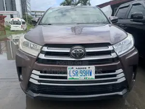 Toyota Highlander 2015 Brown