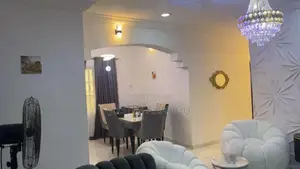 Furnished 3bdrm Apartment for rent