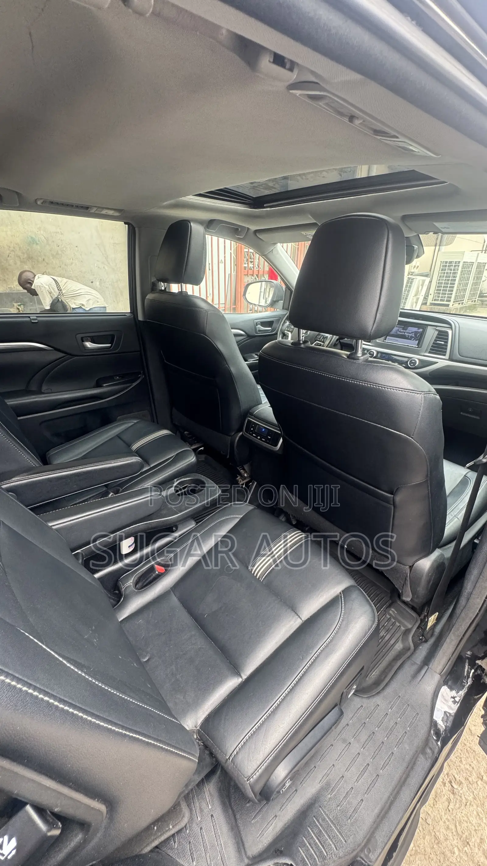 Toyota Highlander SE 4x4 V6 (3.5L 6cyl 8A) 2018 Black