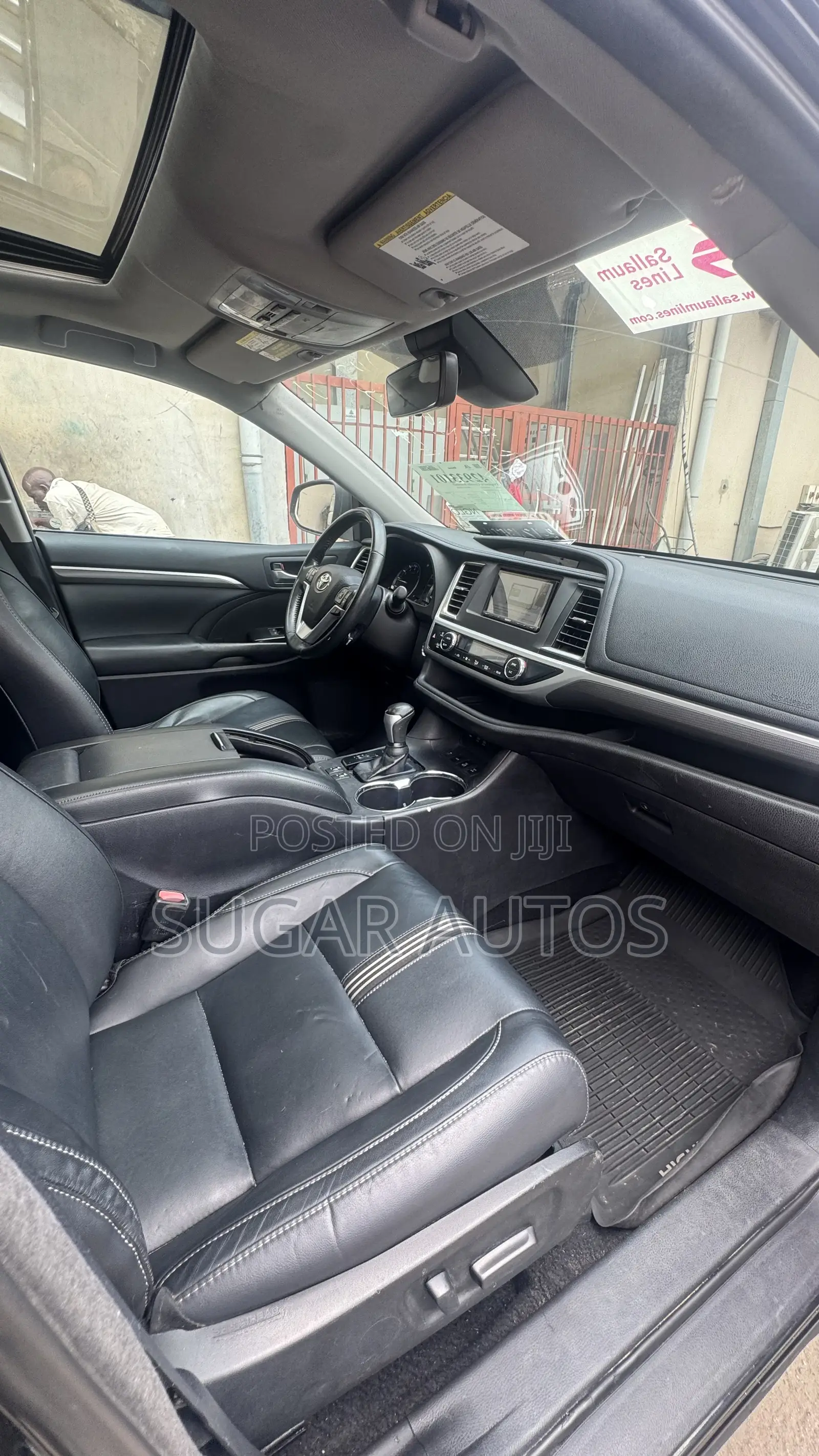 Toyota Highlander SE 4x4 V6 (3.5L 6cyl 8A) 2018 Black