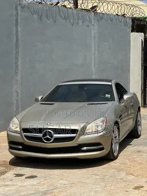 Mercedes-Benz SLK-Class 2012 Gold