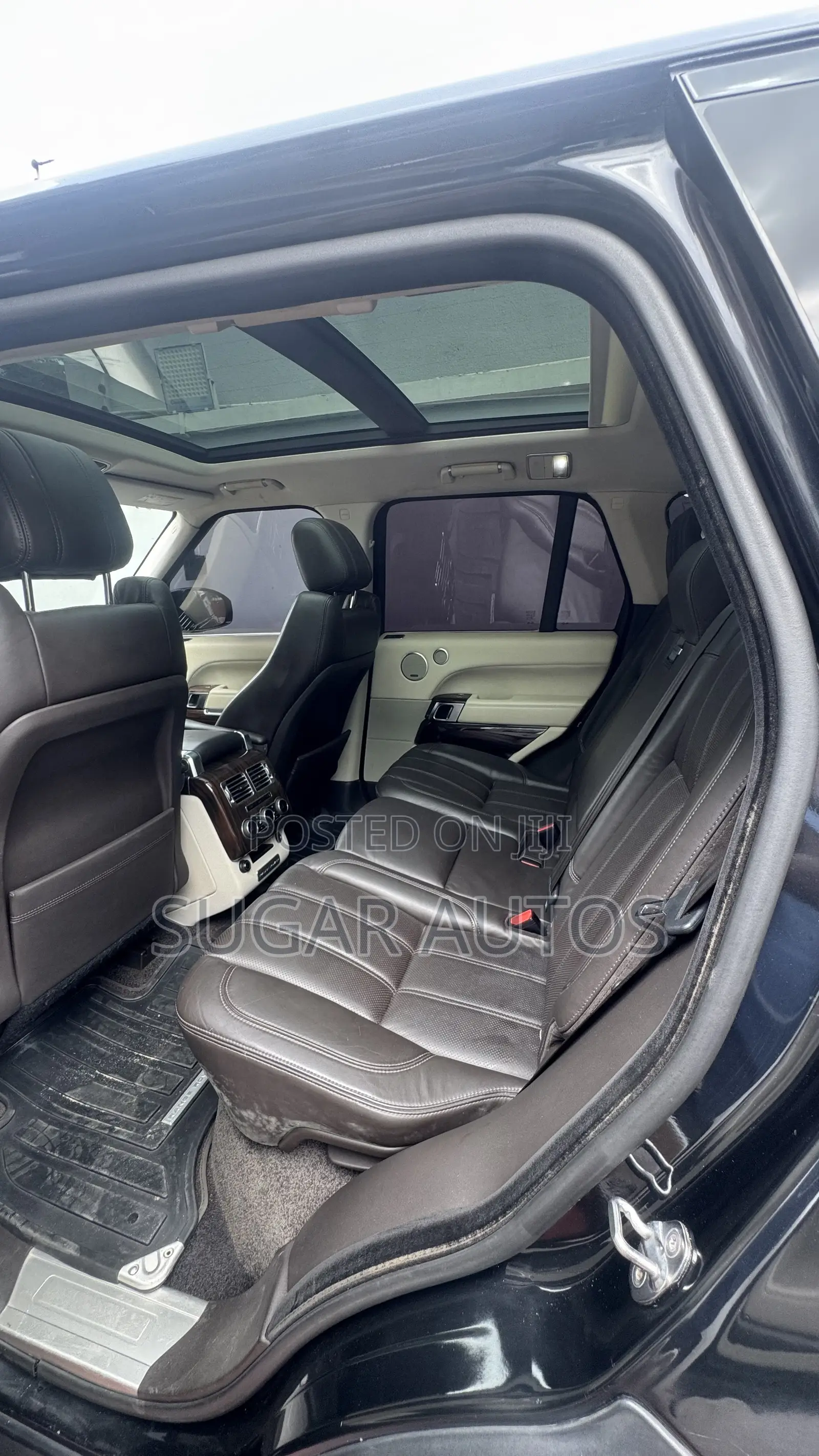 Land Rover Range Rover Vogue 2014 Black