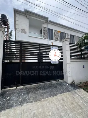 4bdrm Duplex in Chevron for rent