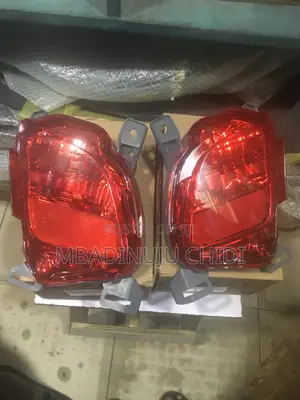 Back Bumper Reflector Highlander 2015
