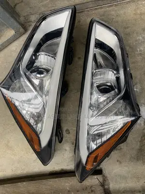Headlight Hyundai Santa Fe 2012 Set